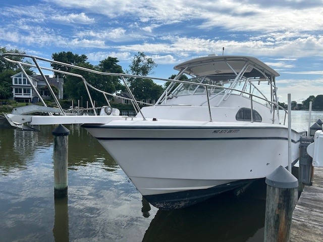 Used Power Center Console for Sale 2000 MARLIN 300 